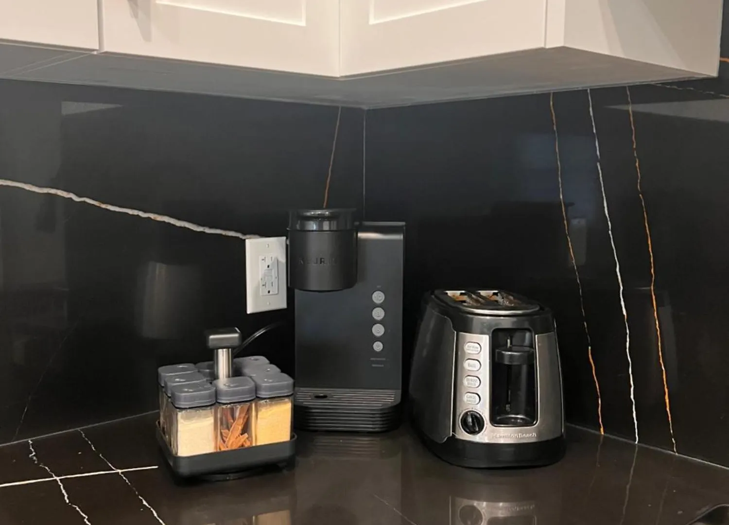 Elite Guest Walkout Basement Suite Retreat YYC Casa vacanze